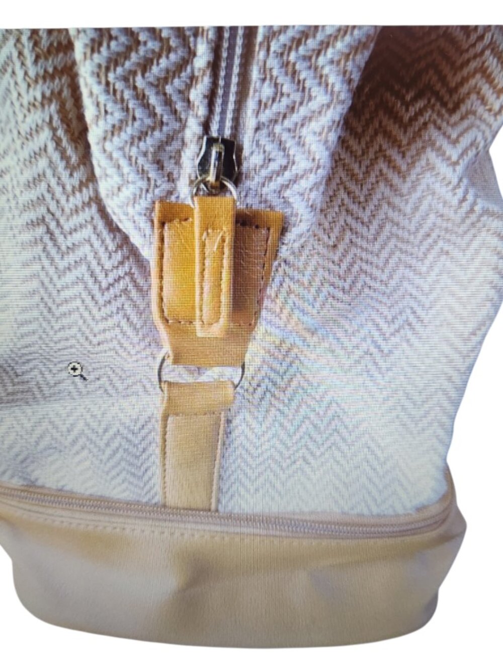 NWT DSW Weekender Duffel Bag Beige Cream Chevron Pattern - Picture 9 of 12